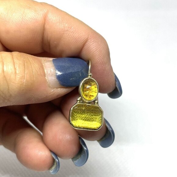 Liz Claiborne French Hook Earring Yellow Gemstone Lever Back Closure Silver Tone - Picture 5 of 5